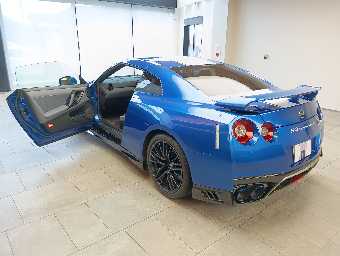 NISSAN GT-R 2019 Image 10
