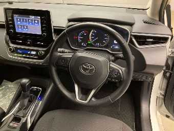 TOYOTA COROLLA TOURING 2019 Image 6