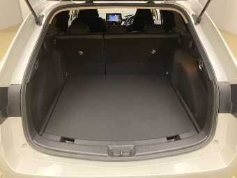 TOYOTA COROLLA TOURING 2019 Image 9