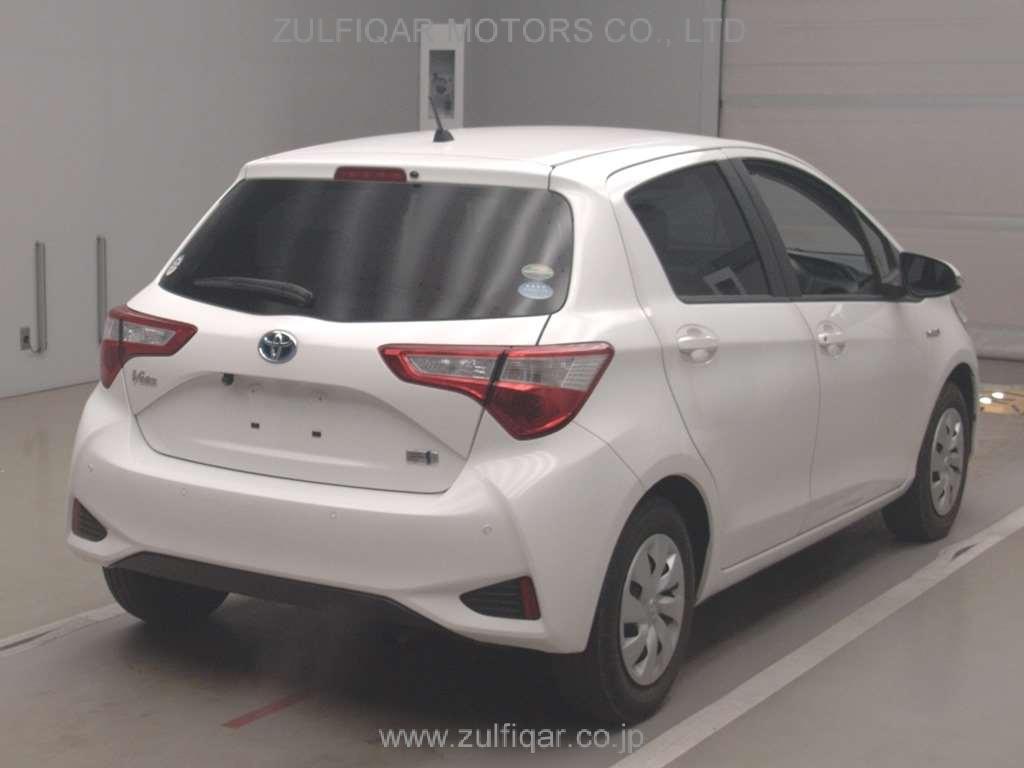 TOYOTA VITZ 2019 Image 2