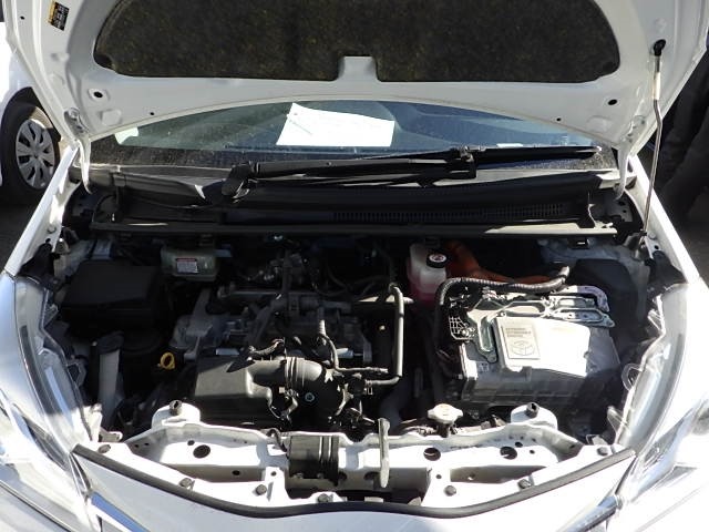 TOYOTA VITZ 2019 Image 26