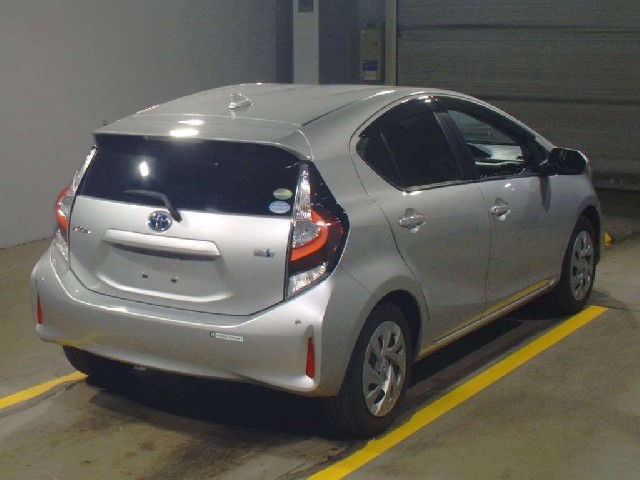 TOYOTA AQUA 2020 Image 20