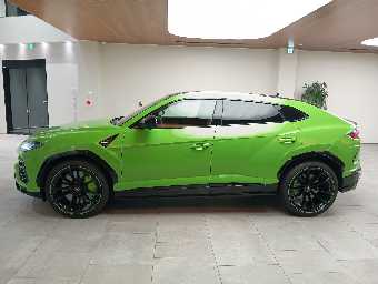 LAMBORGHINI URUS 2021 Image 12