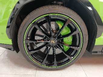 LAMBORGHINI URUS 2021 Image 14