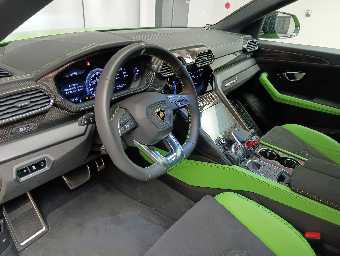 LAMBORGHINI URUS 2021 Image 20