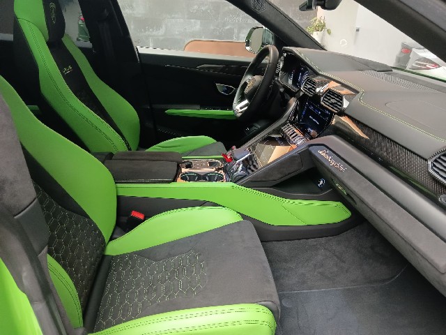 LAMBORGHINI URUS 2021 Image 35