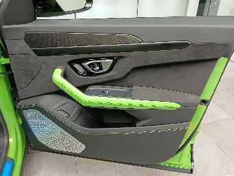 LAMBORGHINI URUS 2021 Image 31
