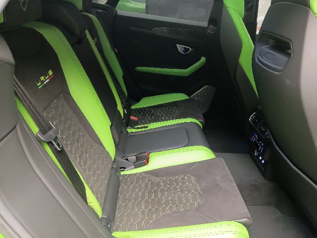 LAMBORGHINI URUS 2021 Image 38