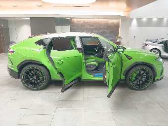 LAMBORGHINI URUS 2021 Image 5