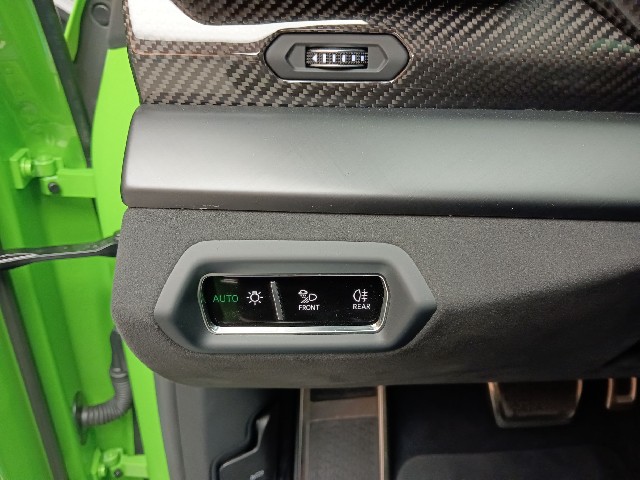 LAMBORGHINI URUS 2021 Image 43