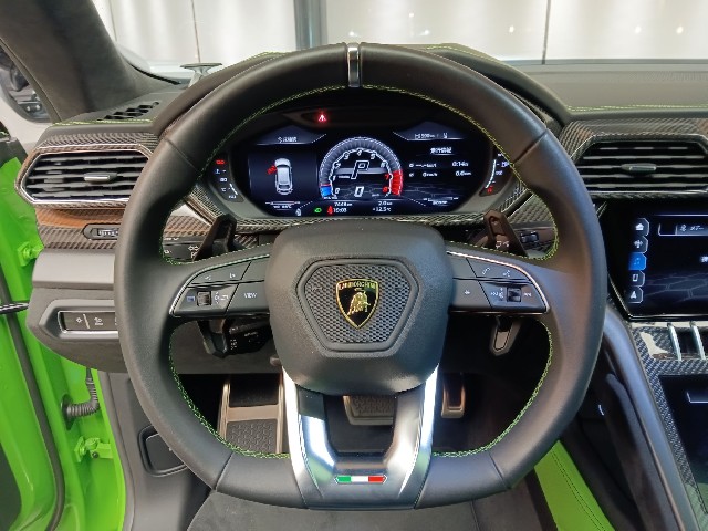 LAMBORGHINI URUS 2021 Image 44