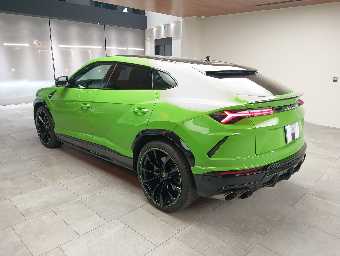 LAMBORGHINI URUS 2021 Image 9