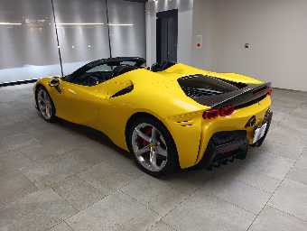FERRARI SF90 SPIDER 2022 Image 17