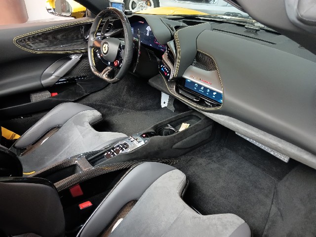 FERRARI SF90 SPIDER 2022 Image 33