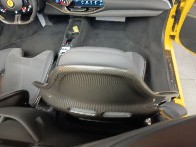 FERRARI SF90 SPIDER 2022 Image 36