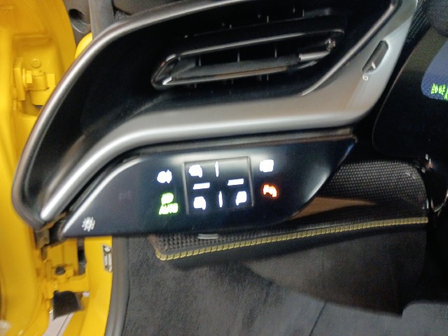 FERRARI SF90 SPIDER 2022 Image 40