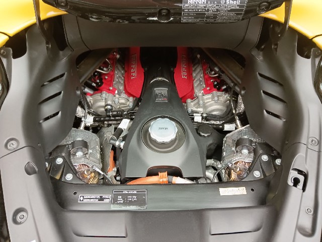 FERRARI SF90 SPIDER 2022 Image 49