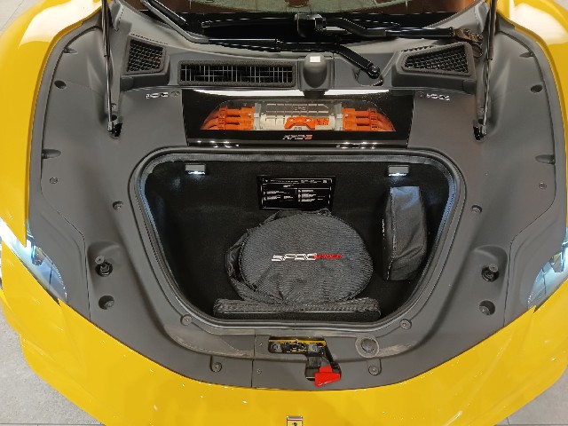 FERRARI SF90 SPIDER 2022 Image 53