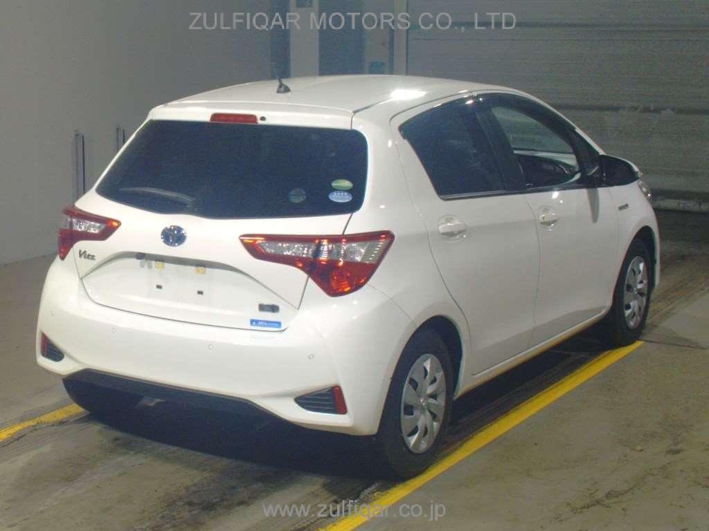 TOYOTA VITZ 2019 Image 2