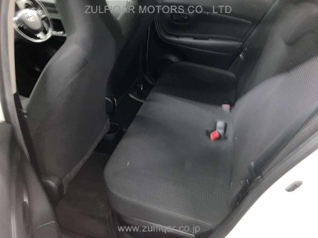 TOYOTA VITZ 2019 Image 11