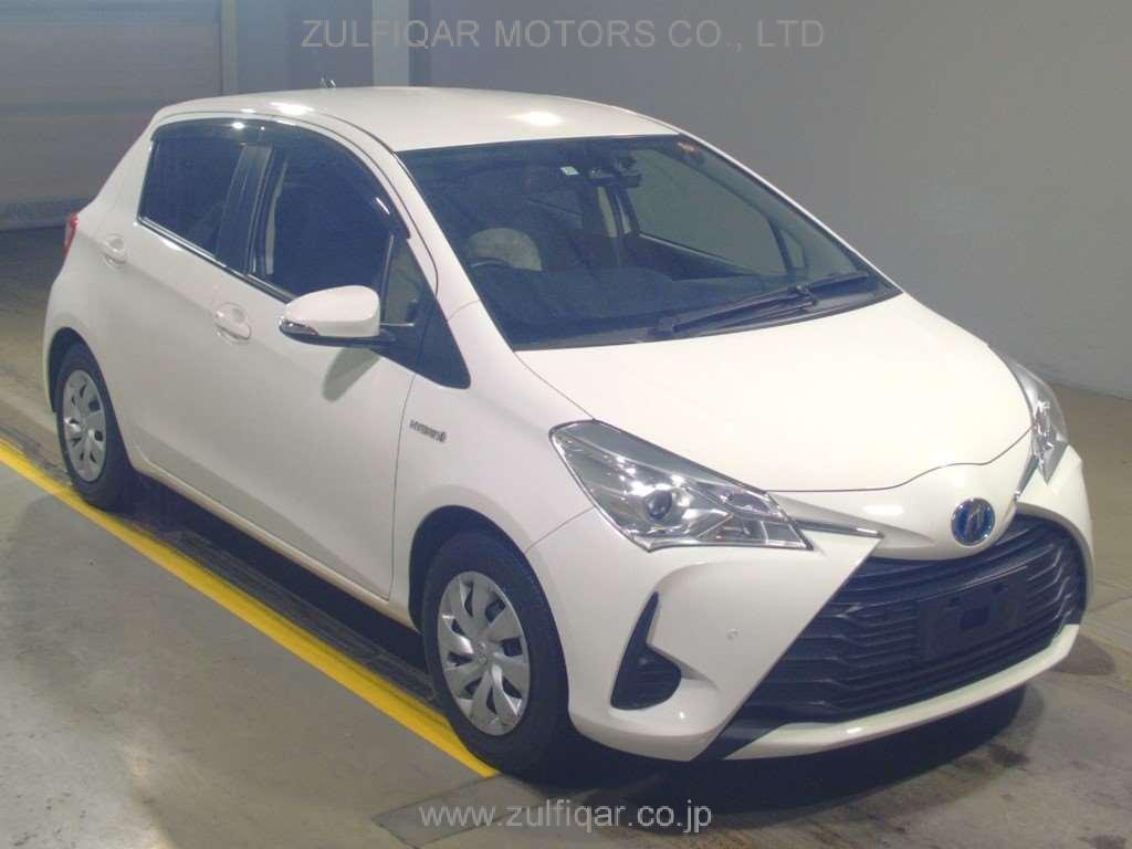 TOYOTA VITZ 2019 Image 3