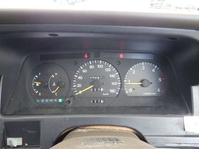 TOYOTA HIACE WAGON 1995 Image 21