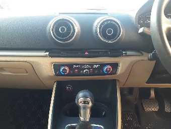 AUDI A3 2014 Image 9