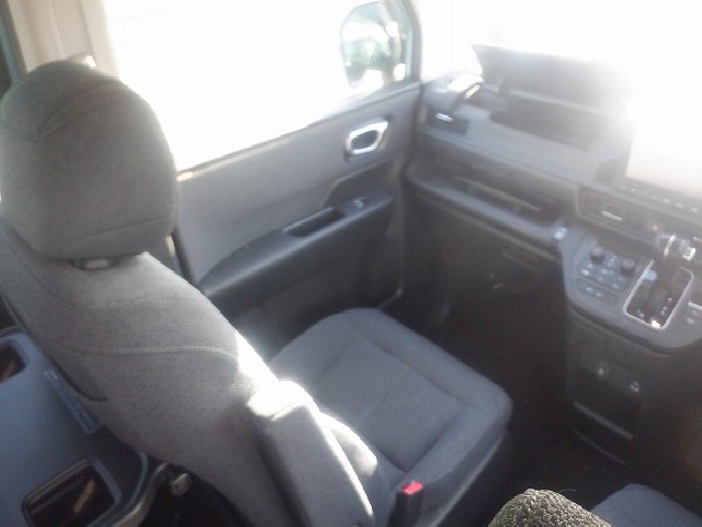 HONDA STEPWGN 2023 Image 31