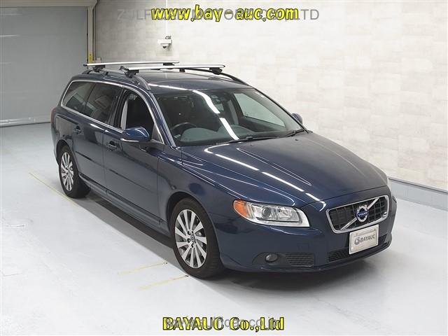 VOLVO V70 2012 Image 1