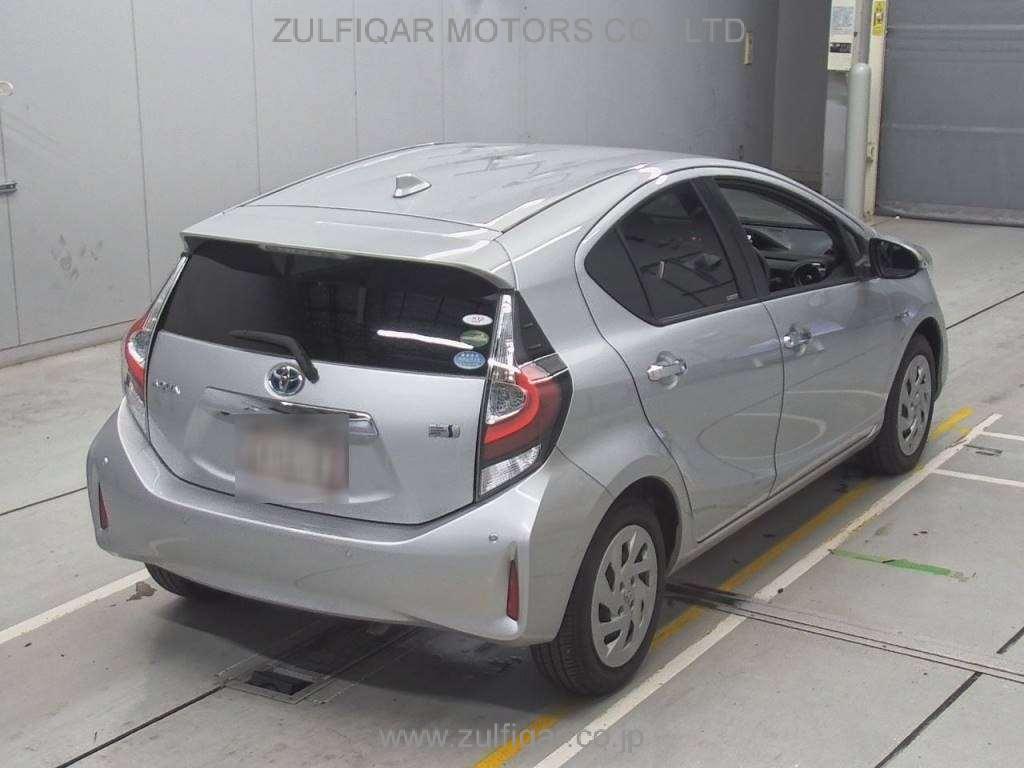 TOYOTA AQUA 2019 Image 2