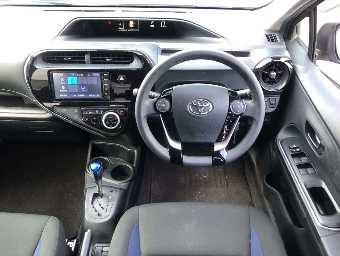 TOYOTA AQUA 2019 Image 6