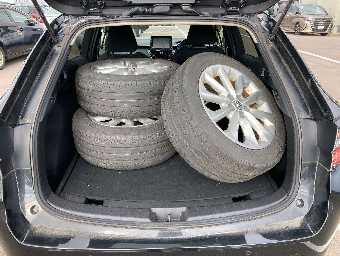 TOYOTA COROLLA TOURING 2020 Image 9