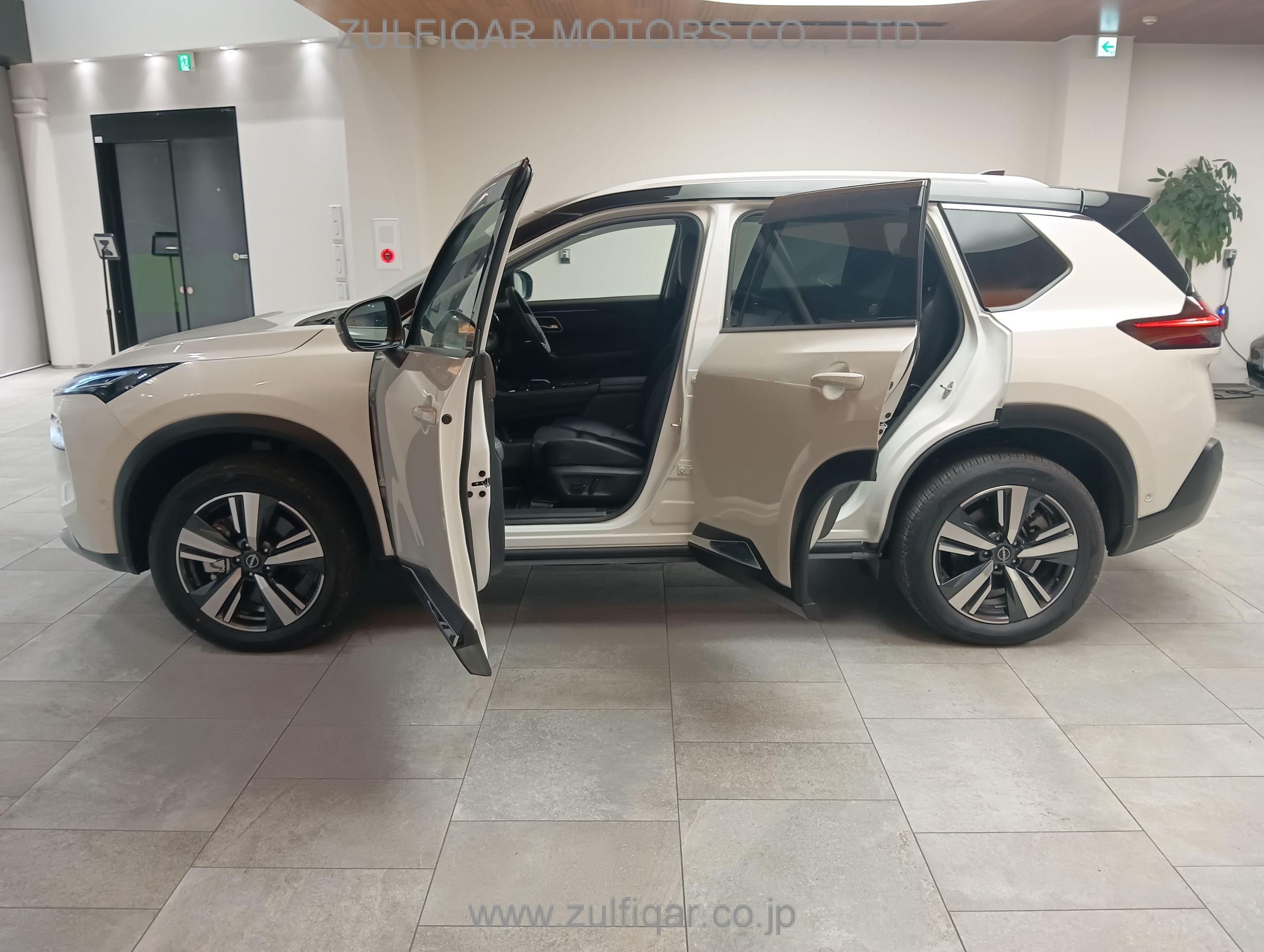 NISSAN X-TRAIL 2024 Image 11