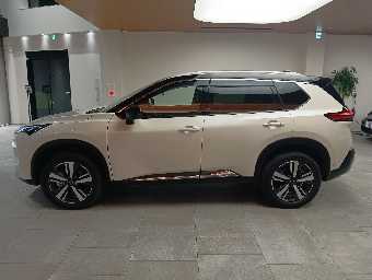 NISSAN X-TRAIL 2024 Image 12