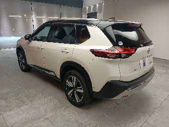 NISSAN X-TRAIL 2024 Image 9