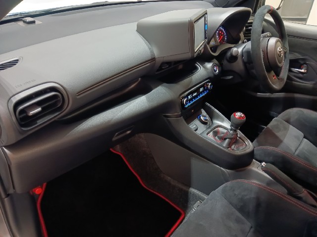 TOYOTA GR YARIS 2023 Image 27