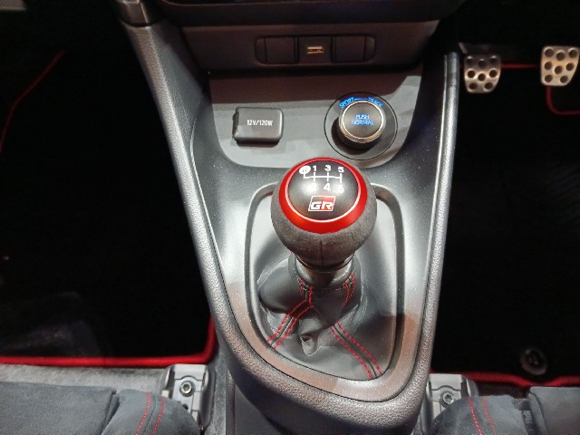 TOYOTA GR YARIS 2023 Image 44