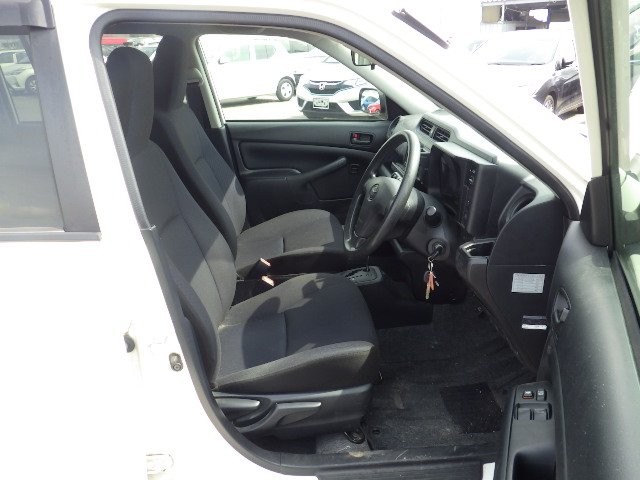 TOYOTA PROBOX 2020 Image 25