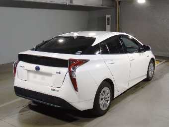 TOYOTA PRIUS 2018 Image 2