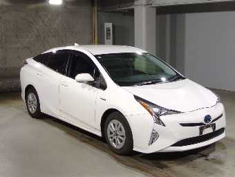 TOYOTA PRIUS 2018 Image 3