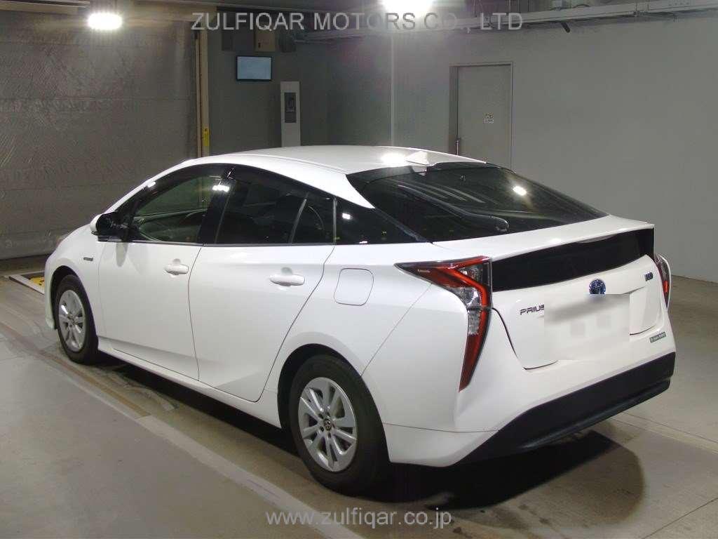 TOYOTA PRIUS 2018 Image 4