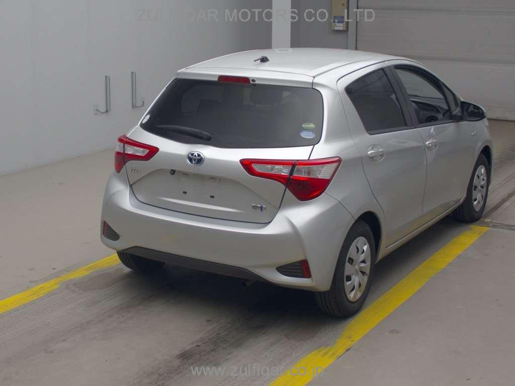 TOYOTA VITZ 2020 Image 2