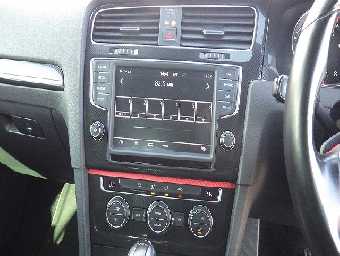 VOLKSWAGEN GOLF GTI 2015 Image 7