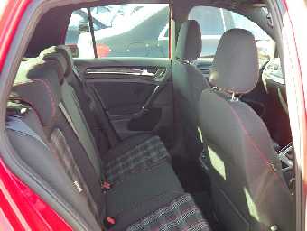 VOLKSWAGEN GOLF GTI 2015 Image 10
