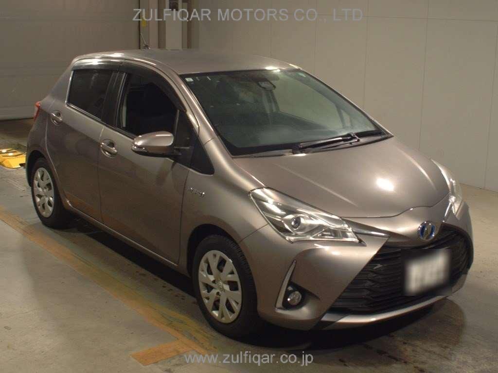 TOYOTA VITZ 2017 Image 3