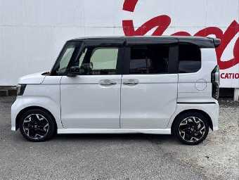 HONDA N-BOX CUSTOM 2020 Image 18