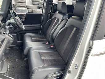 HONDA N-BOX CUSTOM 2020 Image 30