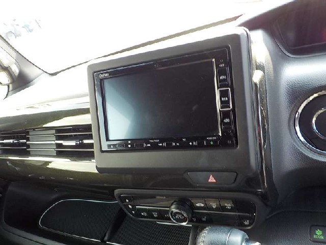 HONDA N-BOX CUSTOM 2020 Image 42