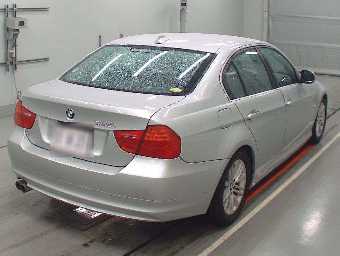 BMW 3 SERIES 2010 Image 2