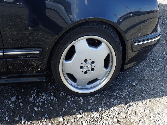 MERCEDES BENZ E CLASS 2002 Image 24